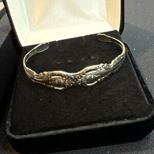 VINTAGE -  Oneida Community Silverplate Cuff Bracelet